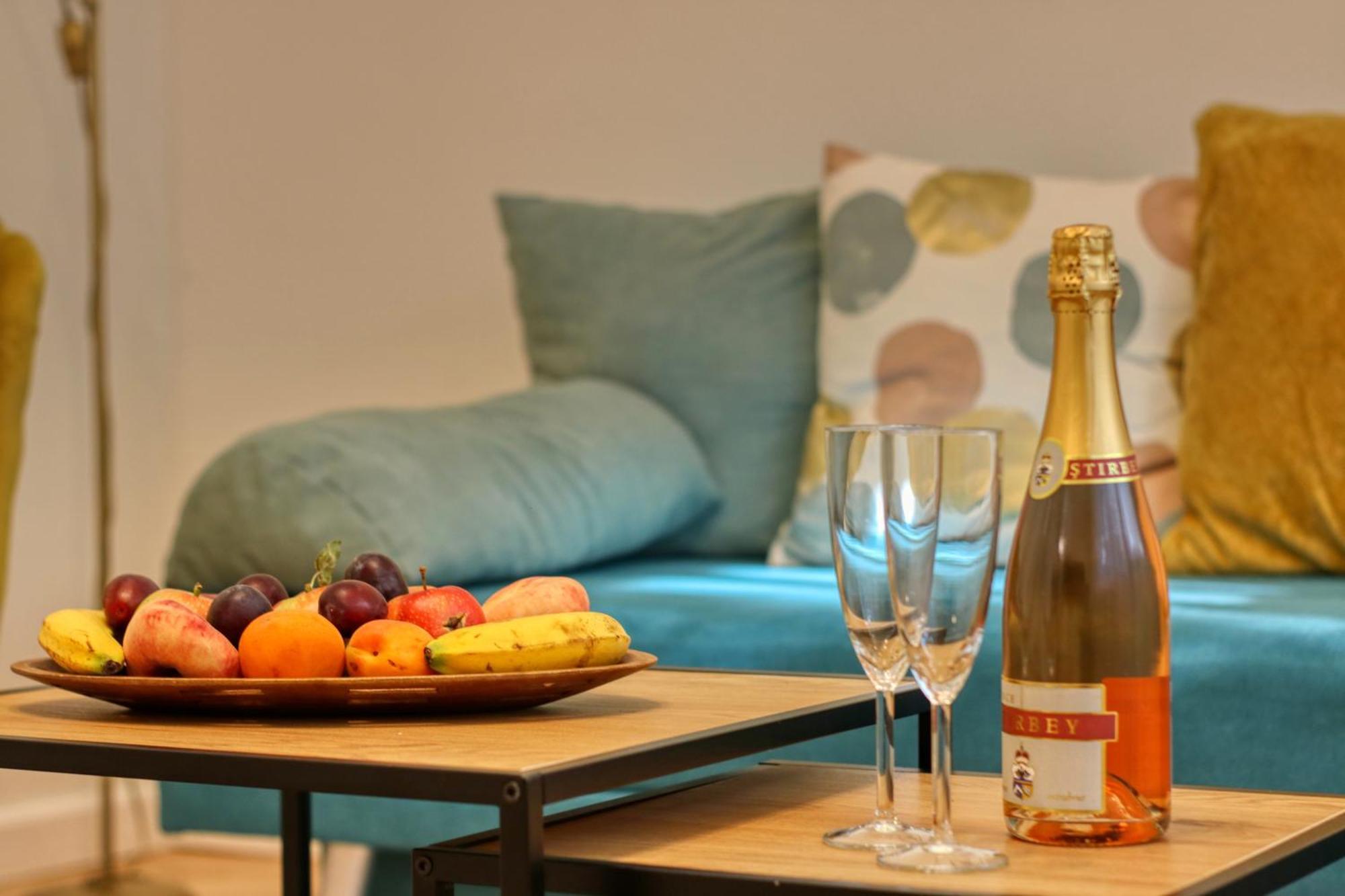 Quito Apartment - Stylish & Quiet Bukares Bagian luar foto